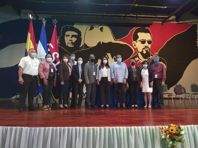 UNAN-León recibe visita de pares para la verificación de mínimos de calidad