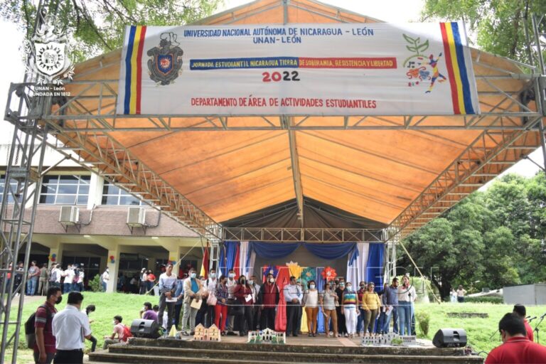 feria de actividad estudiantil