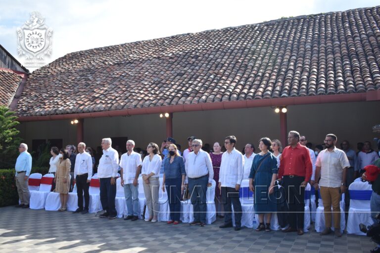 La Comunidad Universitaria de la Bicentenaria UNAN-León, participó en acto conmemorativo al 69 aniversario del Asalto al Cuartel de Moncada.