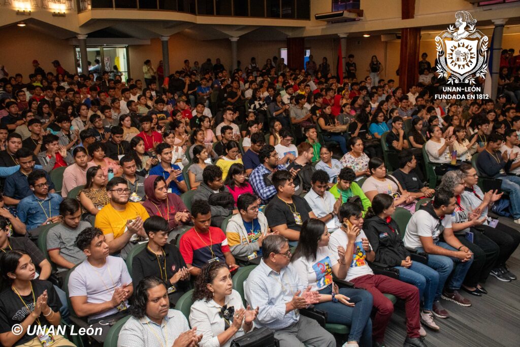 UNAN León congreso científico