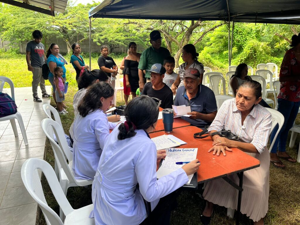 Feria de Salud Integral (1)