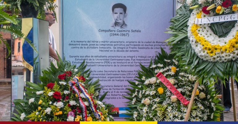 Casimiro Sotelo UNAN-Leon homenaje