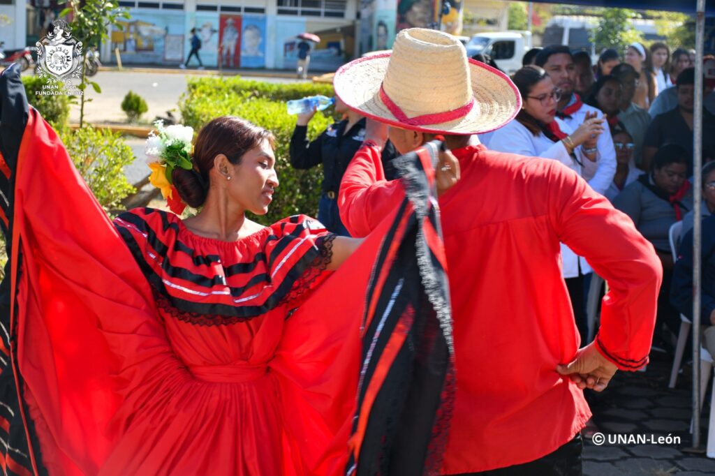 acto cultural del 71 aniversario del natalicio de Mauricio Días (11)