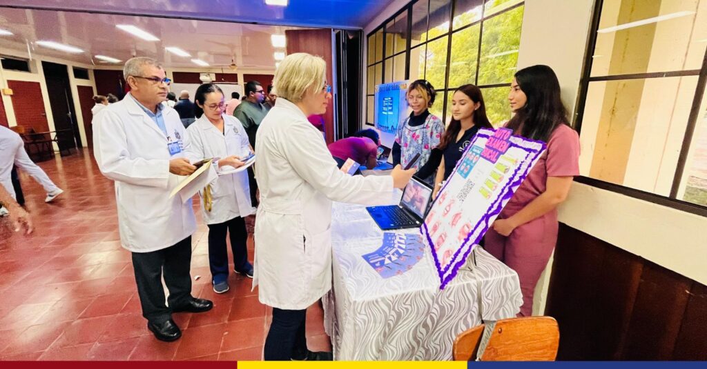 UNAN-León realiza Feria de Educación y Prevención de Cáncer Oral