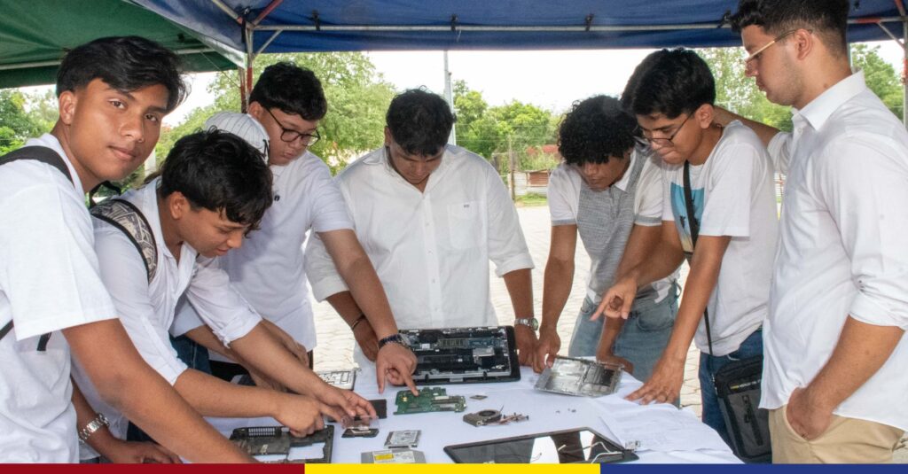 UNAN-León impulsa la innovación científica y tecnológica a través de Feria de Proyectos