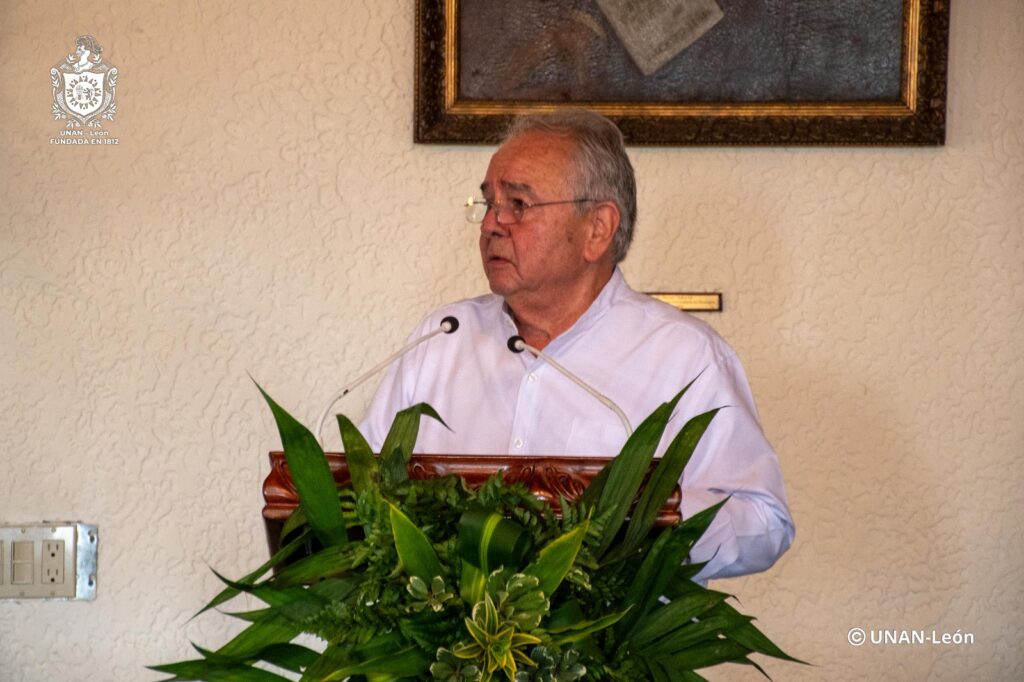 Cro. Gustavo Porras, Presidente de la Asamblea Nacional.