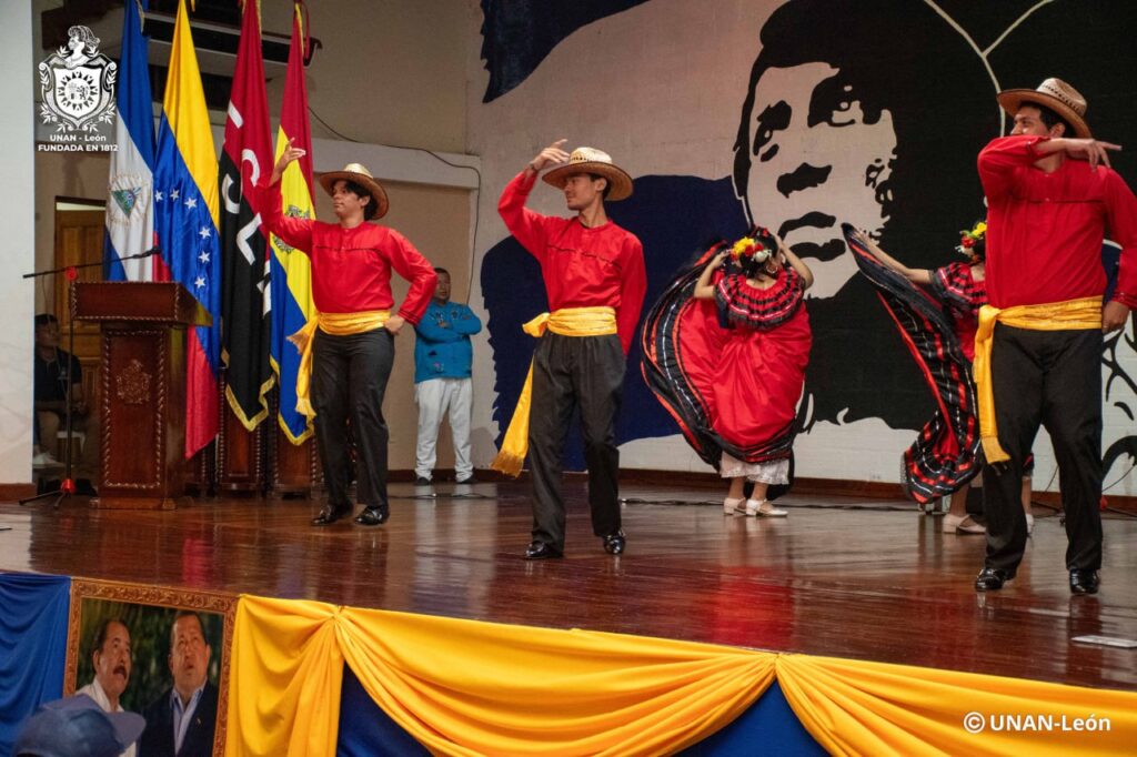 Gala Cultural Cmte. Hugo Chávez