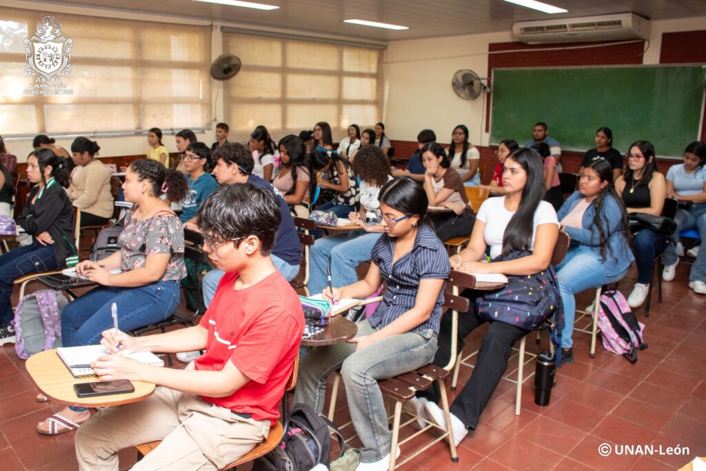 INICIO DE CLASES UNAN LEON SEGUNDO SEMESTRE (10)