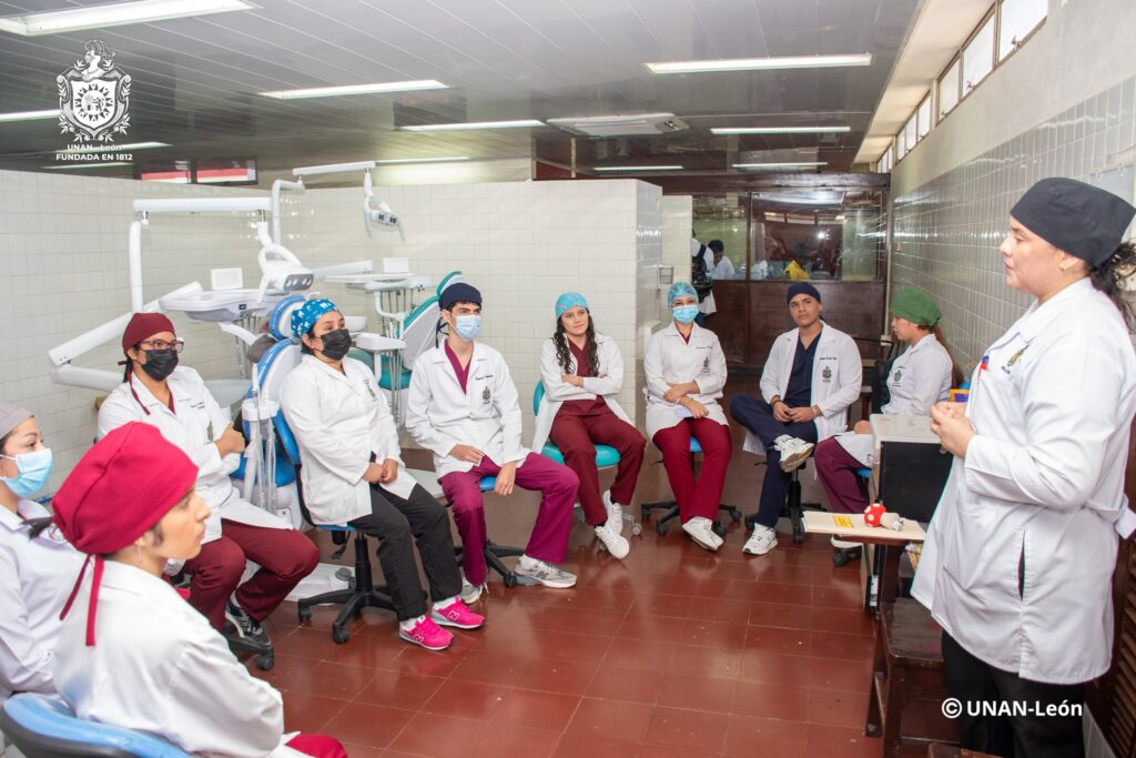 INICIO DE CLASES UNAN LEON SEGUNDO SEMESTRE (7)