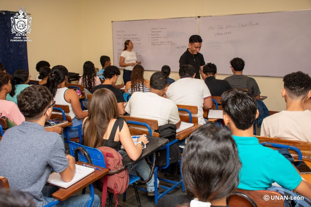 INICIO DE CLASES UNAN LEON SEGUNDO SEMESTRE (9)