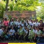 UNAN-León realiza entrega de plantas en conmemoración a Arlen Siú