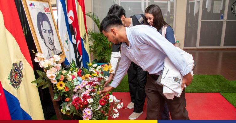 UNAN-León realiza acto Cultural en conmoración del 42 aniversario del tránsito a la inmortalidad del Cro. Denis Antonio Silva.