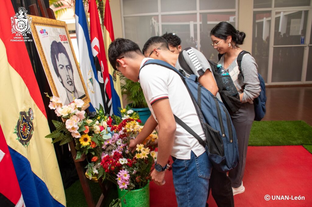 UNAN-León realiza acto Cultural en conmoración del 42 aniversario del tránsito a la inmortalidad del Cro. Denis Antonio Silva. (12)