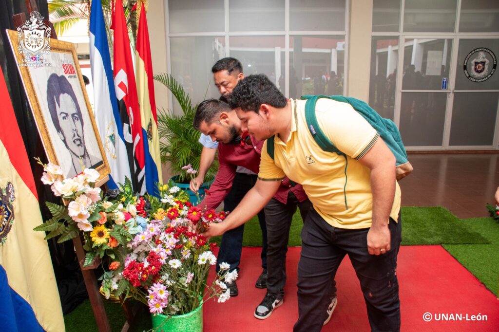 UNAN-León realiza acto Cultural en conmoración del 42 aniversario del tránsito a la inmortalidad del Cro. Denis Antonio Silva. (14)
