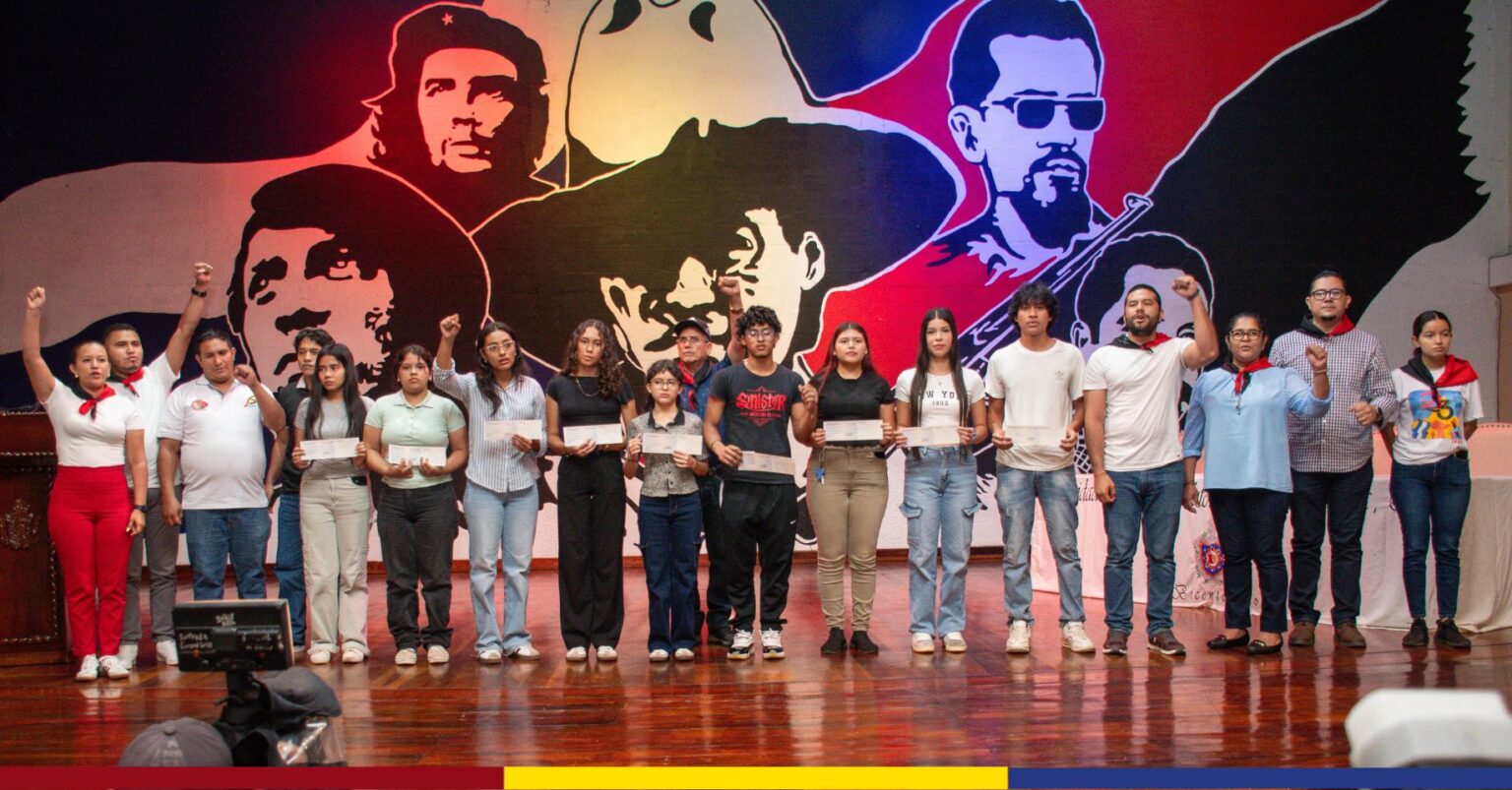 Gobierno de Nicaragua entrega becas universitarias para el pueblo en ...