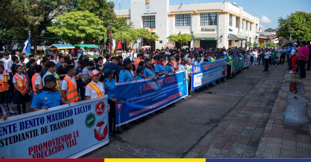 UNAN-León se suma a Caminata de Educación y Seguridad Vial “Salva tu Vida”