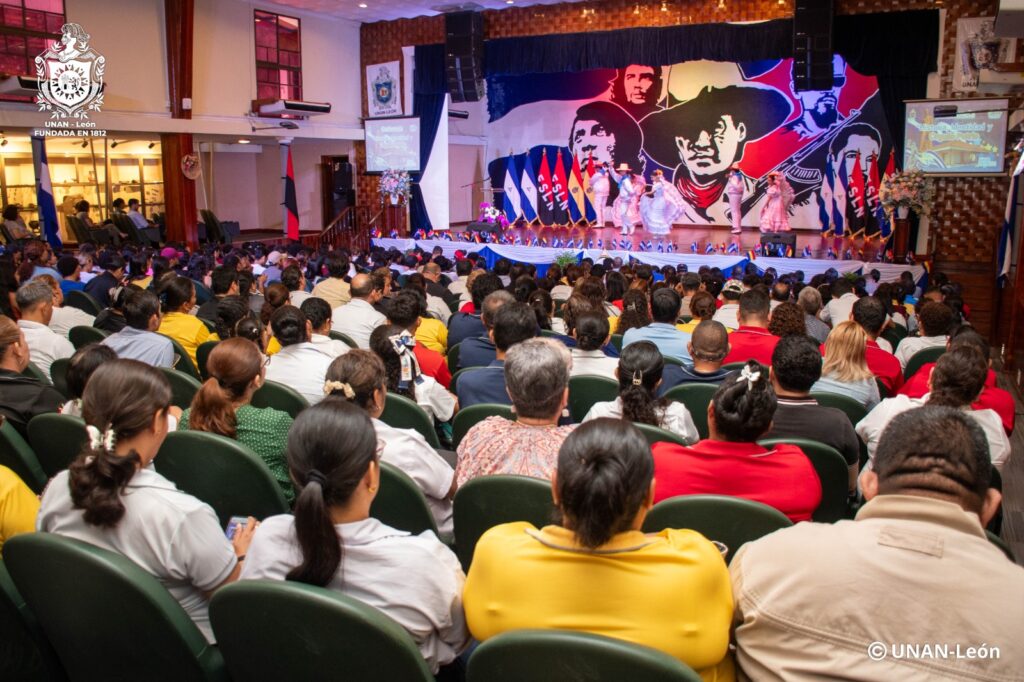UNAN-León desarrolla Conferencia Nacional de la Conferencia Nacional “Historia, Identidad y Orgullo Patrio (5)