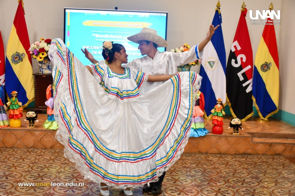 Estrategia Nacional de Educación UNAN-León 16