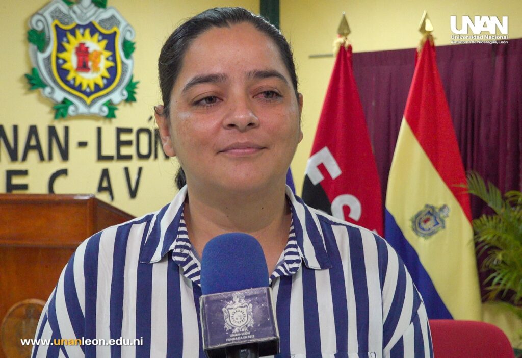 Cra. Carmen Hernández, docente de UNAN-León.