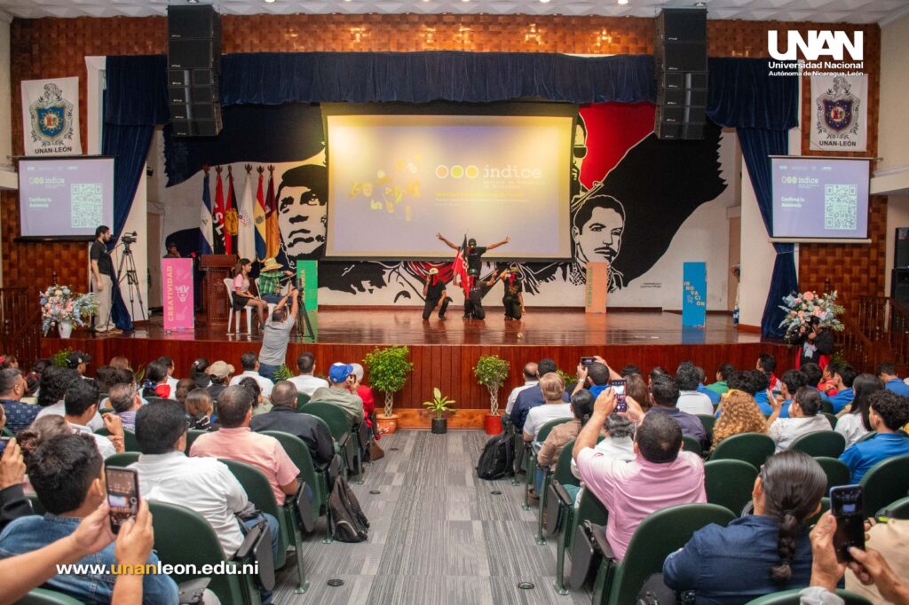 UNAN-León sede de la Presentación de la 8va Edición Revista Índice Nicaragua (5)