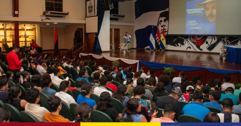 Valentía y Soberanía se recuerdan en conferencia sobre Benjamín Zeledón en UNAN-León