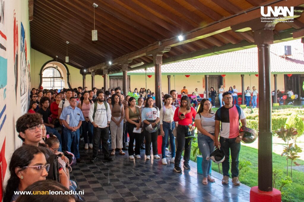 Inician Clases Academia Brian Wilson León UNAN-León 7
