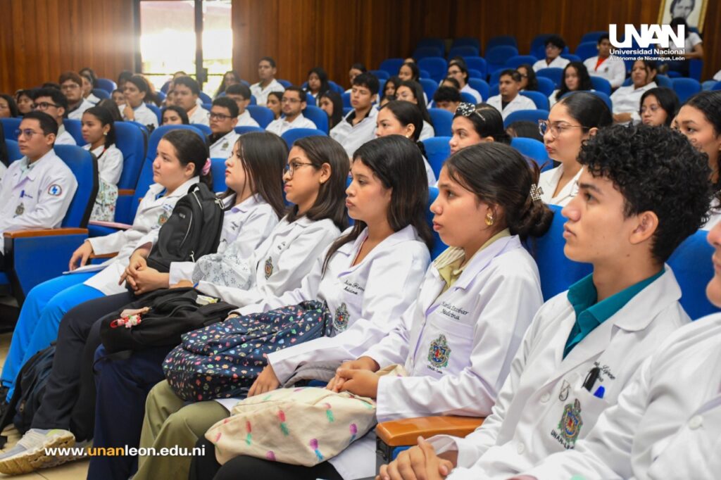 Simposio Unidos por la Vida UNAN-León 10