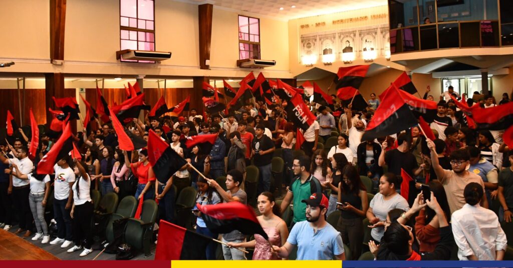 Juventud universitaria celebra la vida, lucha y ejemplo del Comandante Daniel Ortega