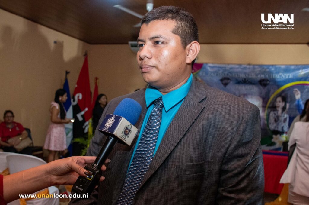 Osman Antonio Calero, Familiar de graduado