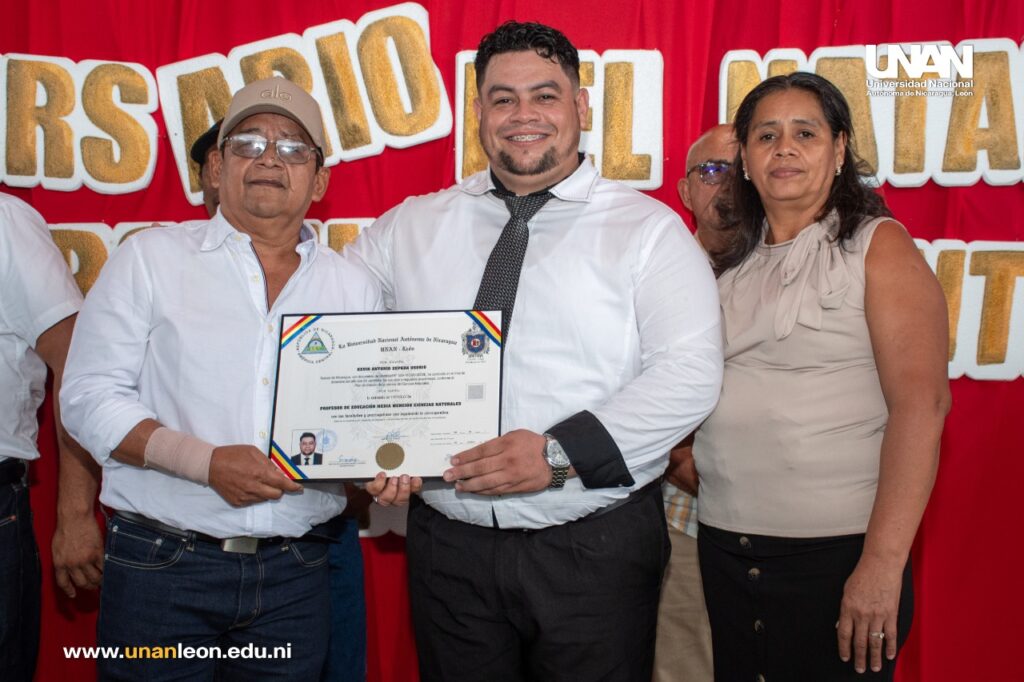 Títulos UNICAM Chinandega UNAN-León 17