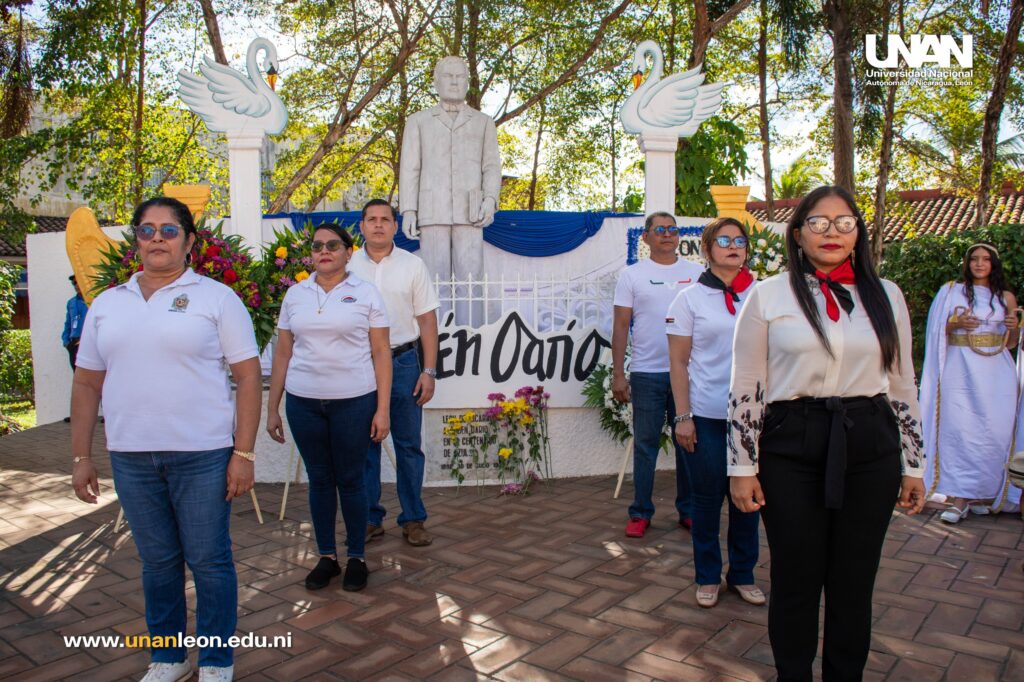 photo_5145439909911923664_w