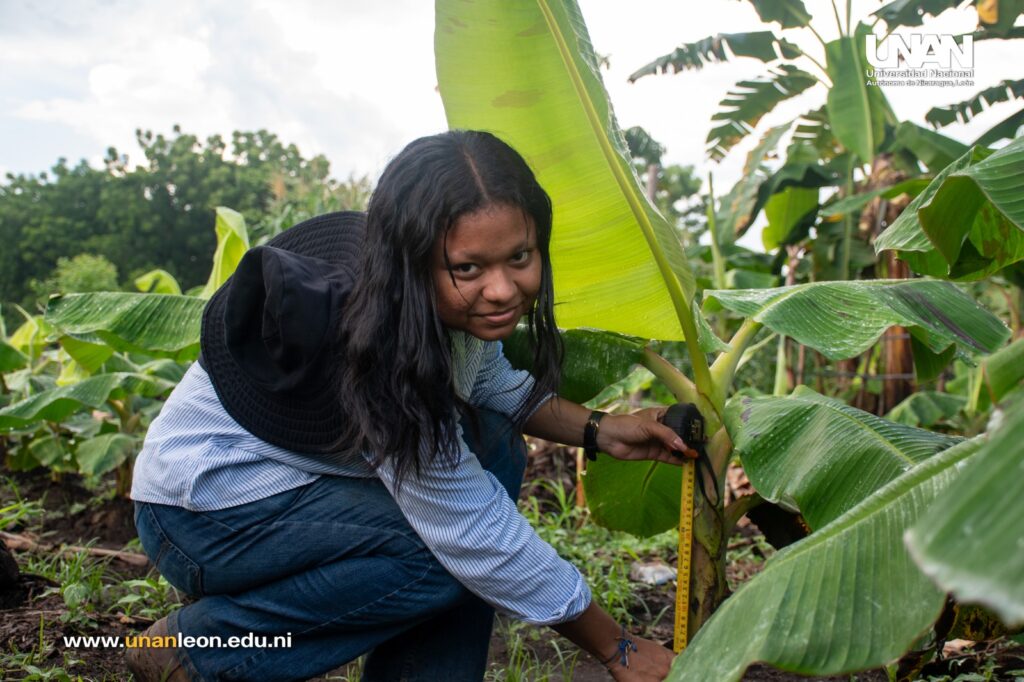 Día Internacional de la Mujer UNAN-León (11)