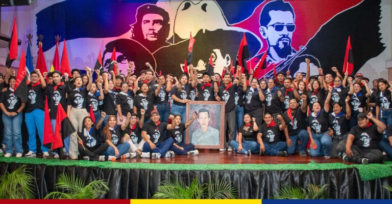 Acto Cultural Cristhiam Emilio Cadenas