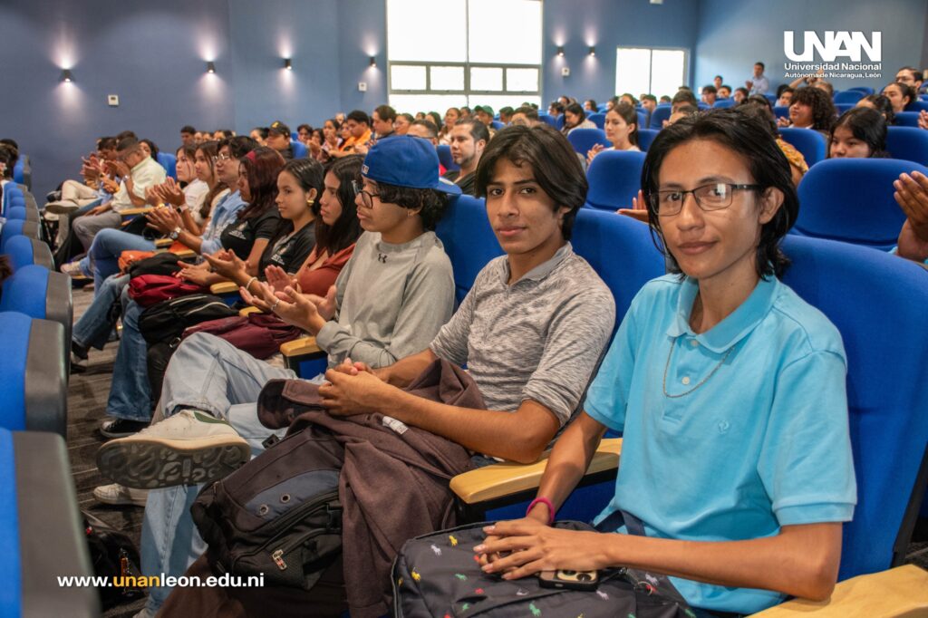 Encuentro Comunicacional UNAN-León (19)