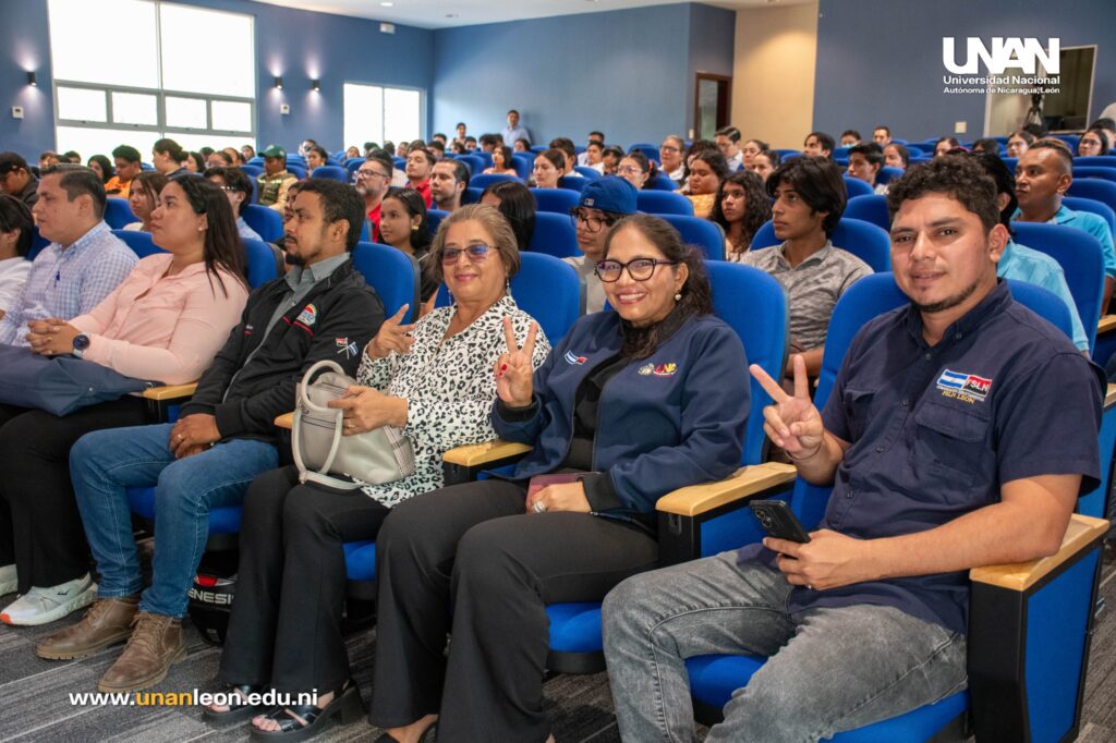Encuentro Comunicacional UNAN-León (21)