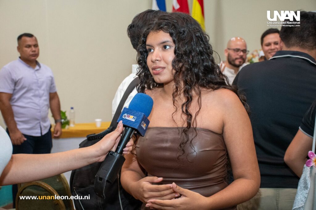 Brisa McNally , estudiante de Comunicación Social de UNAN-León.
