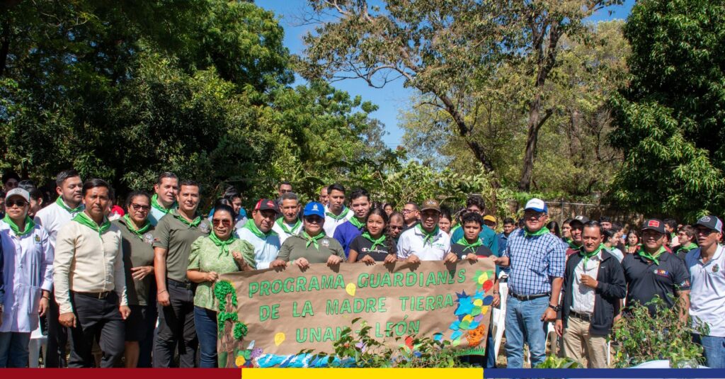 UNAN-León lanza programa “Guardianes de la Madre Tierra” y juramenta brigadistas ambientales