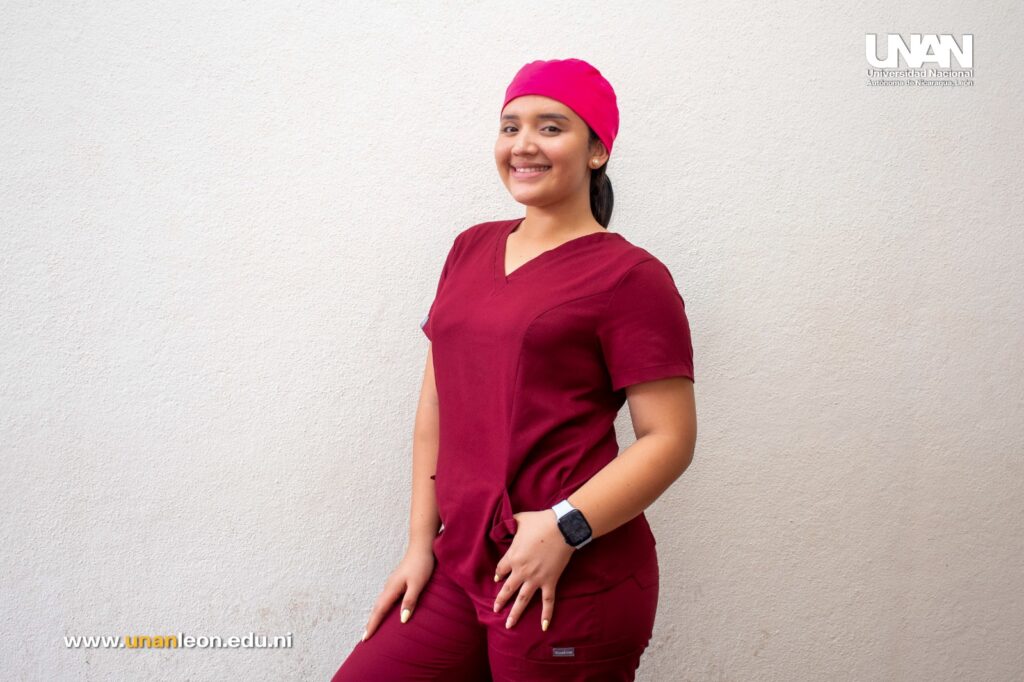 Leniel Aguirre , Madre estudiante